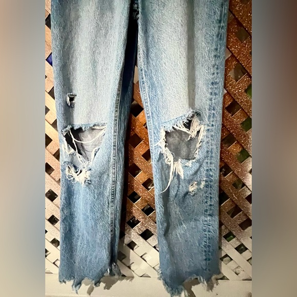 We The Free Light Blue Distressed Boyfriend Jeans Free People size 26 - Picture 4 of 13